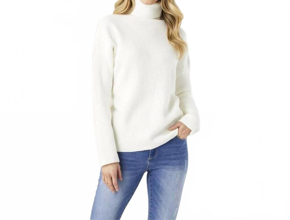 NEW COCO + CARMEN amable turtleneck sweater in white